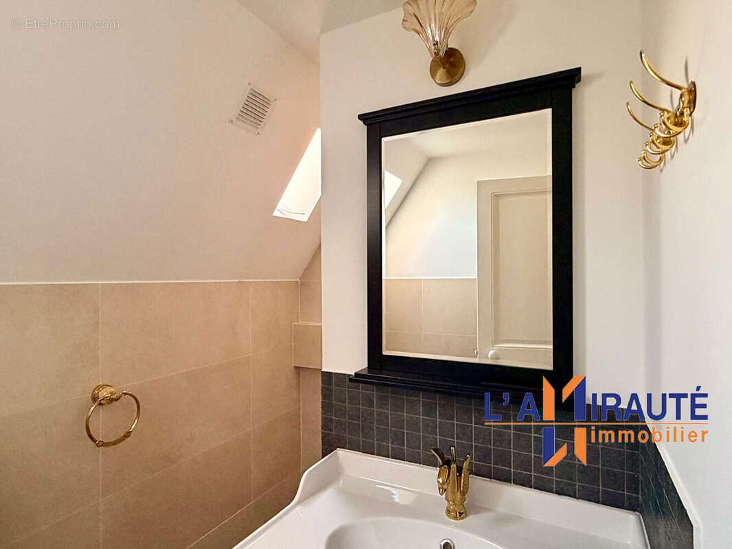 Maison à MAISONS-LAFFITTE