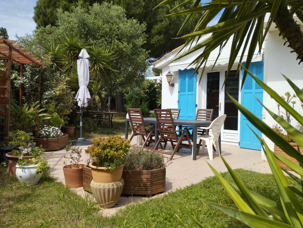Maison à HYERES