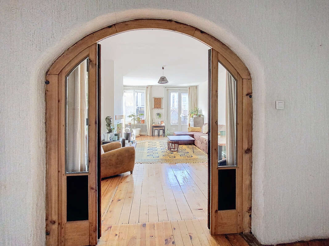 Appartement à SAINT-ETIENNE