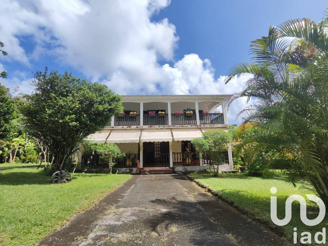 Photo 1 - Maison à CAPESTERRE-BELLE-EAU