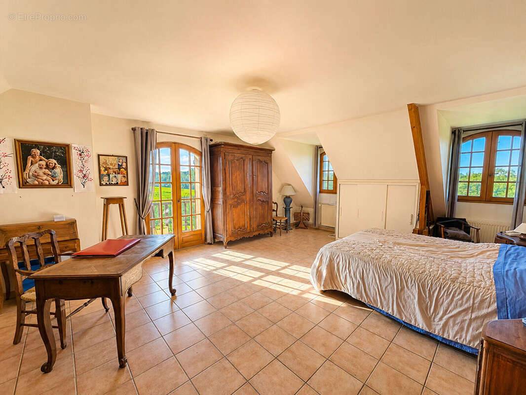 Maison Villiers Le Morhier 7 pièces 335 m² - photo 5