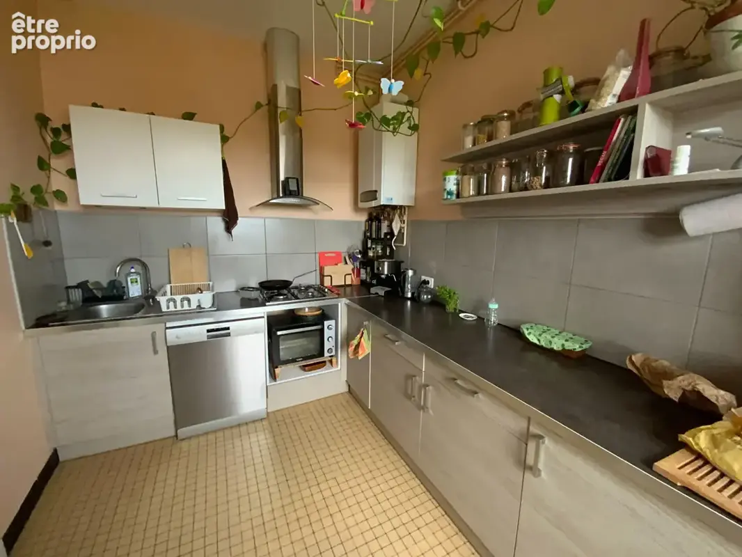 LE CREUSOT proche commodités. Immeuble comprenant deux appartements actuellement loués - photo 8