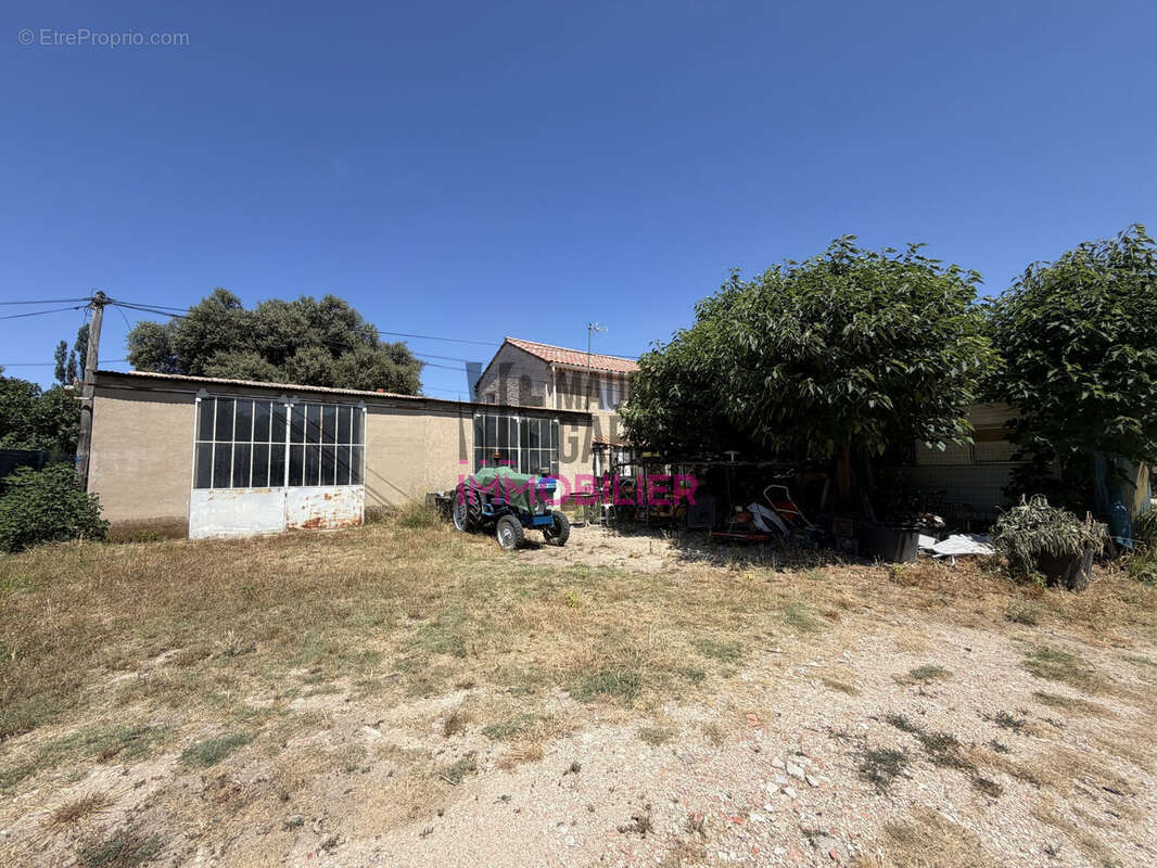 Maison 98 m² à Carpentras  - photo 2