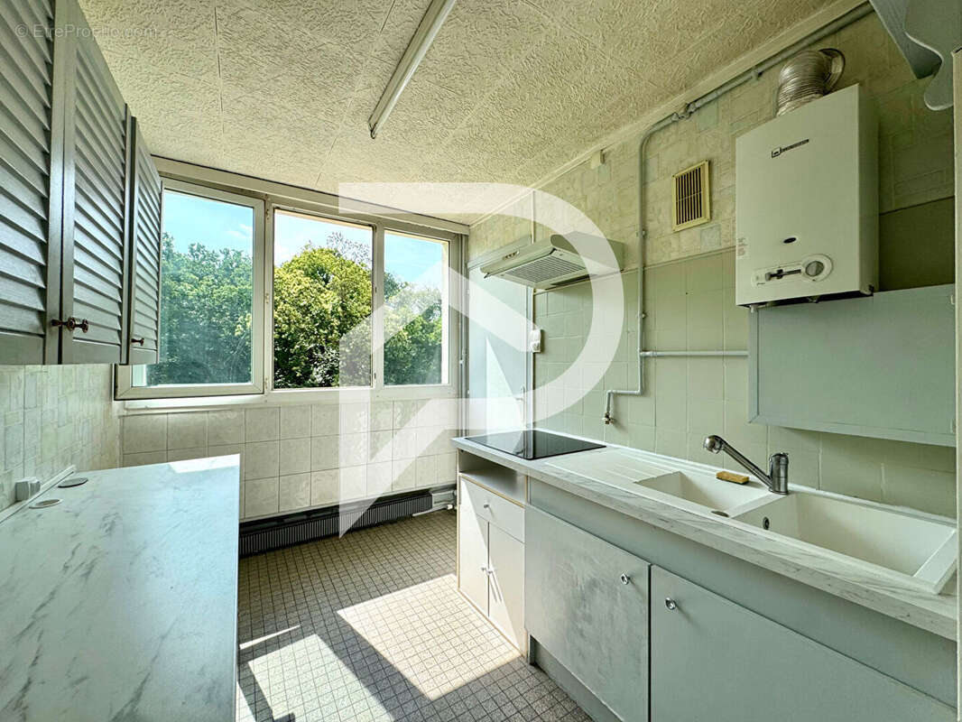 Appartement à VERNEUIL-SUR-SEINE