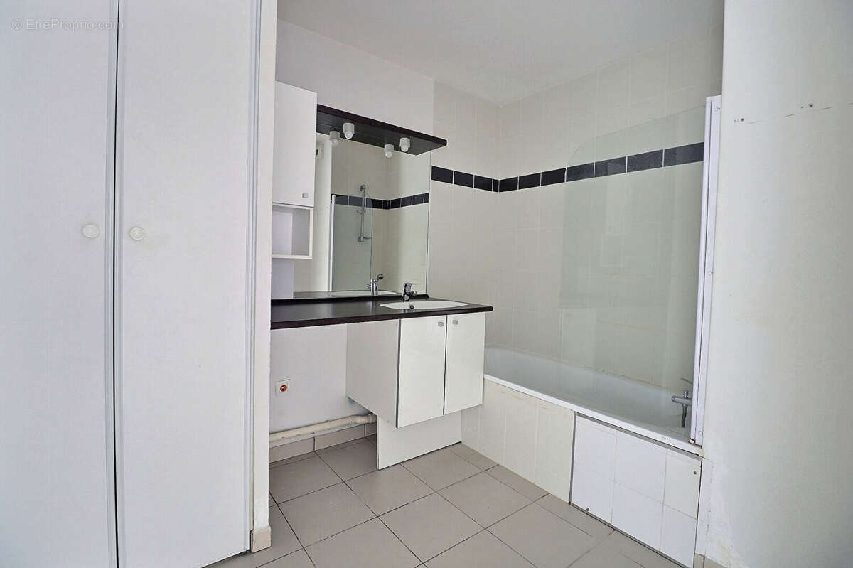 Appartement à SAINT-SEBASTIEN-SUR-LOIRE