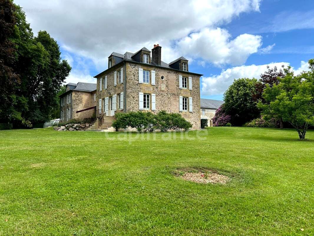 Maison de maitre à vendre 13 pièces LANOUAILLE (24) 2.6 hectares - photo 69
