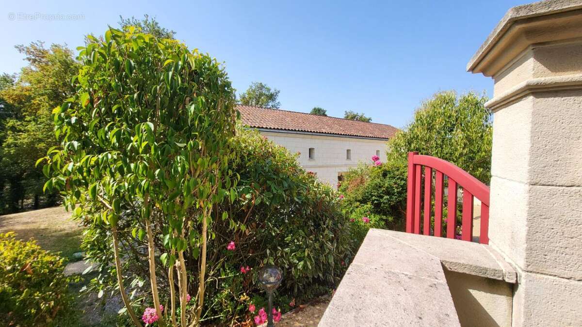 Maison à MONTPON-MENESTEROL