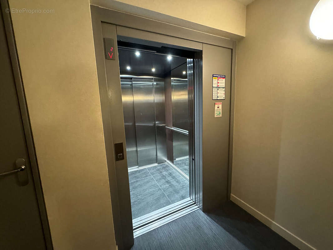 Appartement à MONTGERMONT