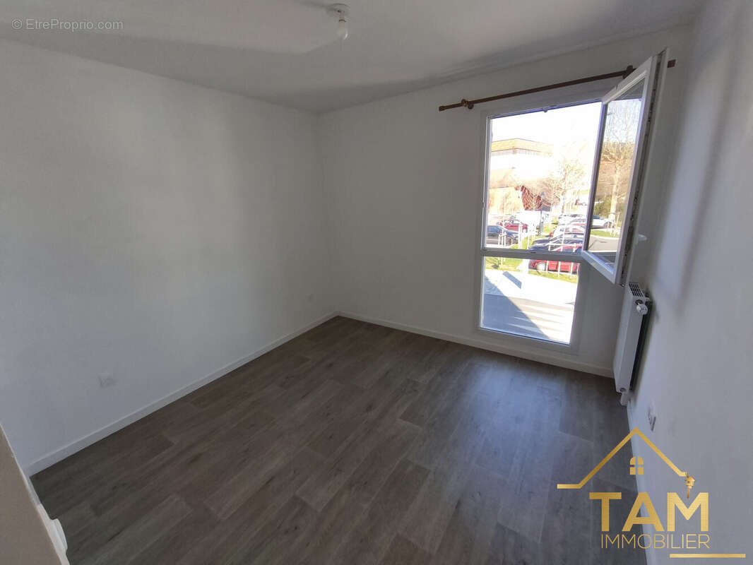 Appartement à BOIS-D'ARCY