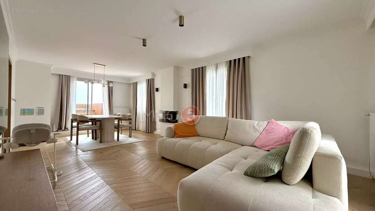 Appartement à LE RAINCY