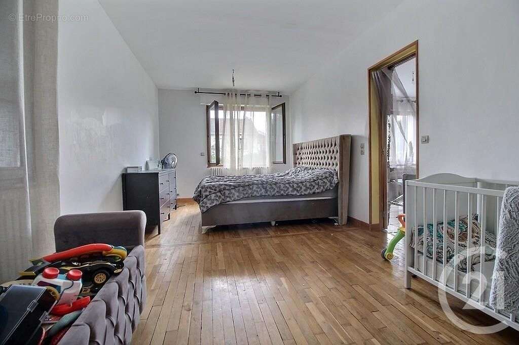 Maison à AULNAY-SOUS-BOIS