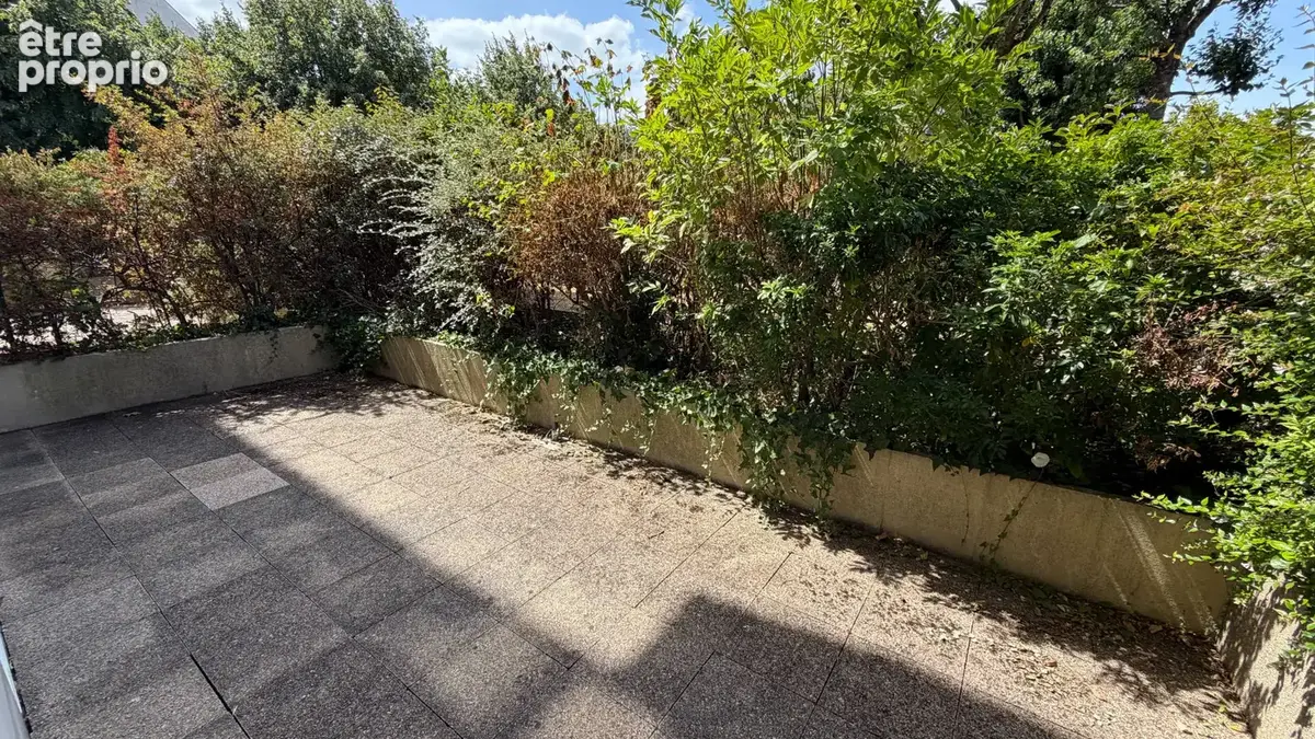 A VENDRE Appartement Enghien Les Bains 4 pièce(s) 79 m² - photo 3