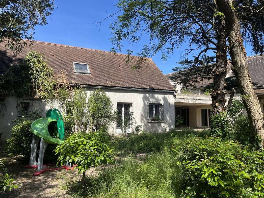 Maison à EGREVILLE