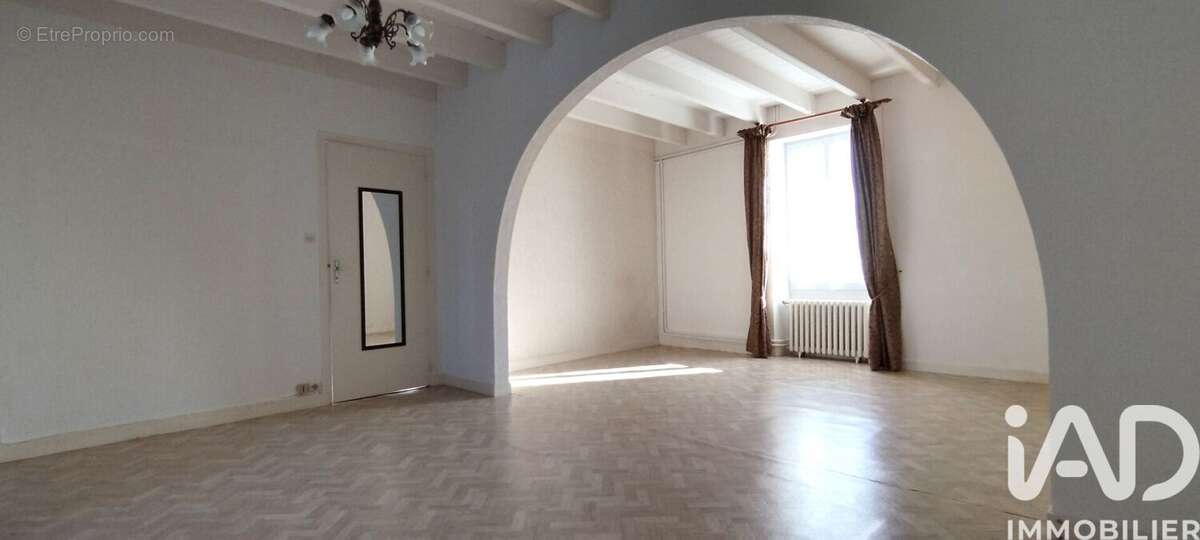 Photo 5 - Maison à CHAILLE-LES-MARAIS