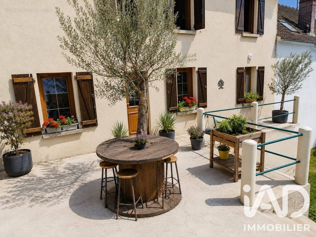 Photo 1 - Maison à LA FERTE-SOUS-JOUARRE