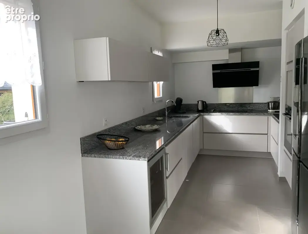 CHAMBERY Hauteurs, maison spacieuse 4 ch, au calme, terrasse et jardin, garage, idéale vie de famille - photo 2