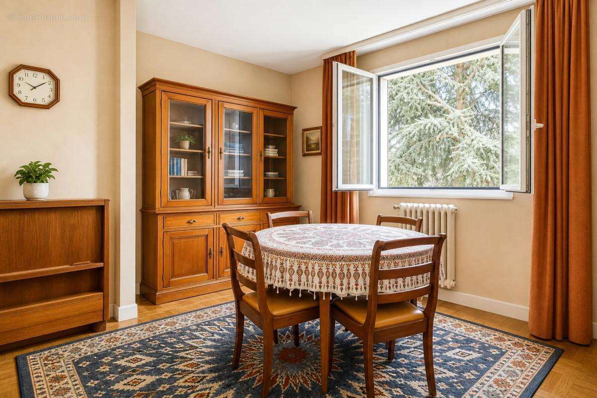 Appartement à CHATILLON