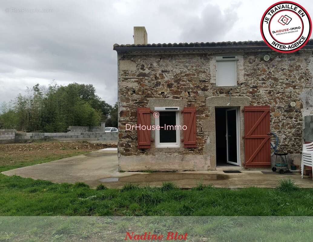 Maison à L'HERBERGEMENT