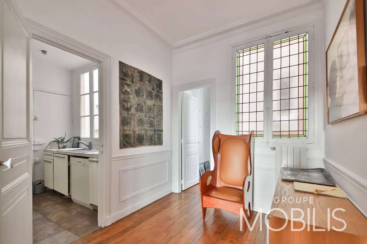 Appartement à PARIS-16E