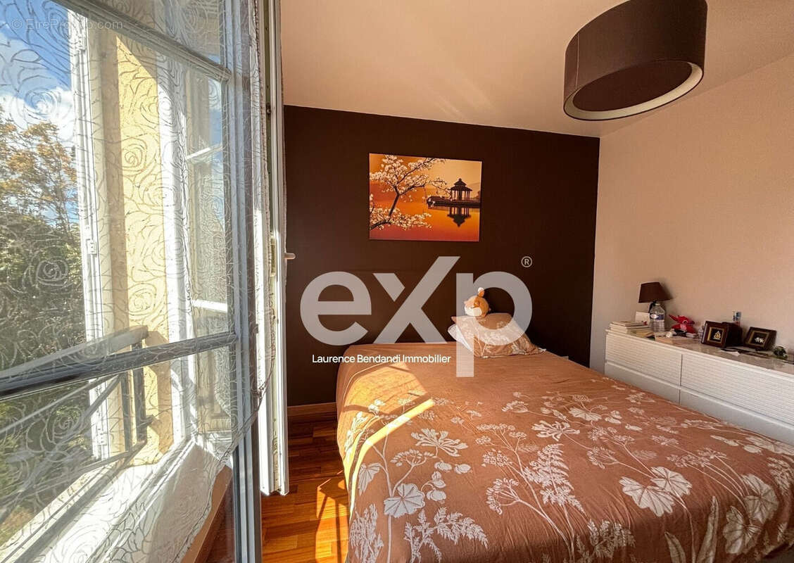 Maison à BAILLY-ROMAINVILLIERS