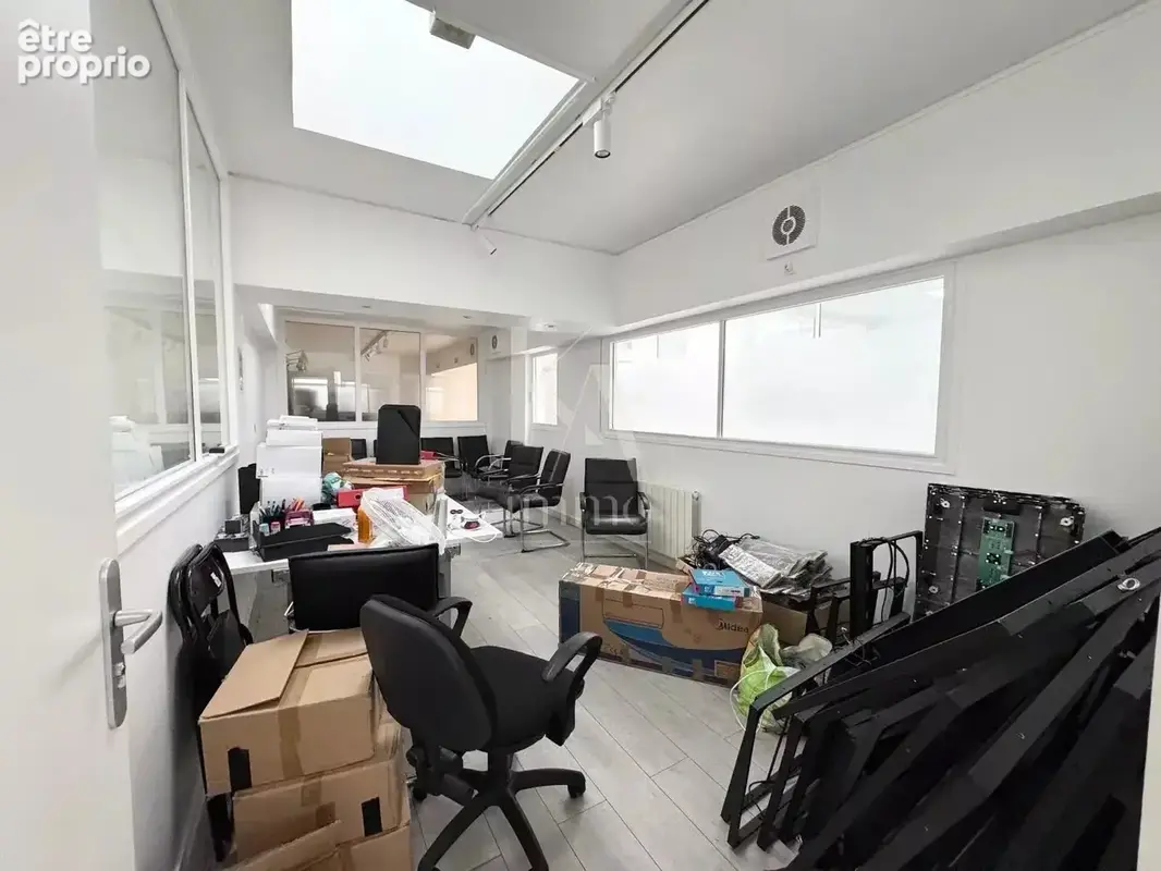 Local commercial en entresol de 200m² de plain-pied - photo 11