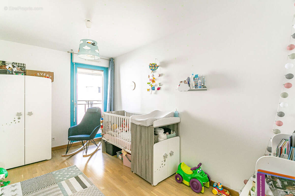 Appartement à NANTERRE