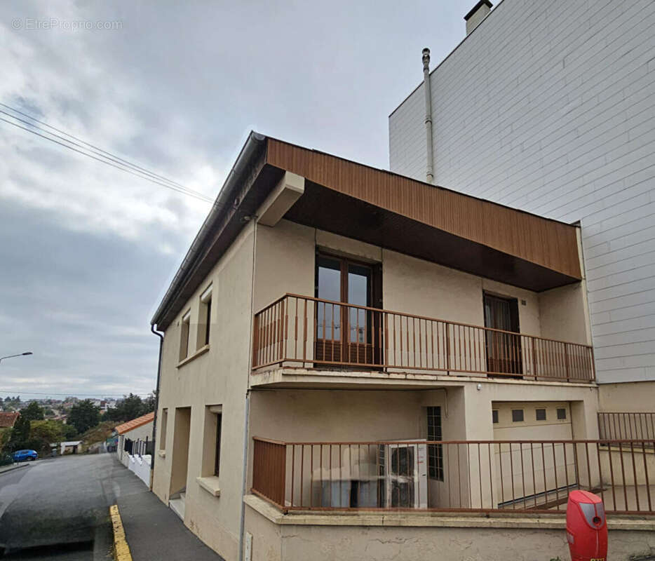 Maison à CLERMONT-FERRAND