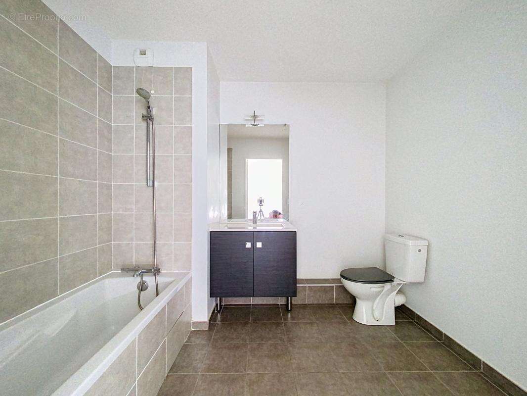 Appartement - 1 Chambre - box fermé en sous sol - Proche toutes commodités - photo 20
