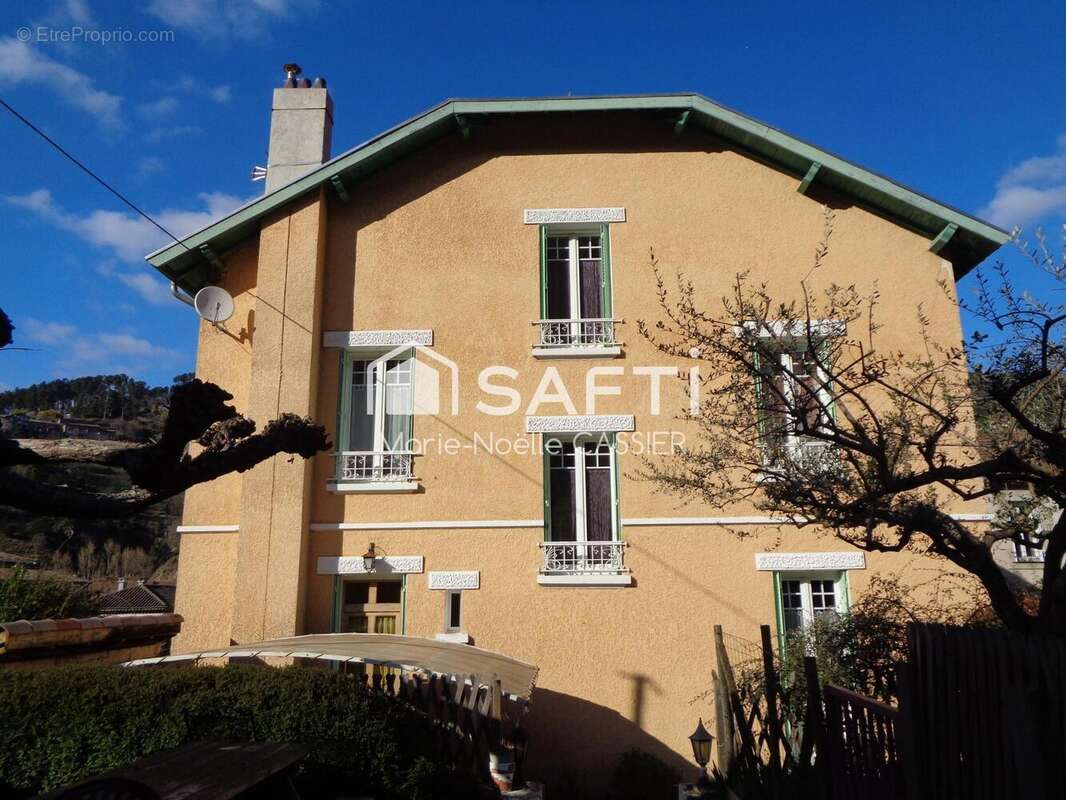 Photo 4 - Maison à SAINT-SAUVEUR-DE-MONTAGUT