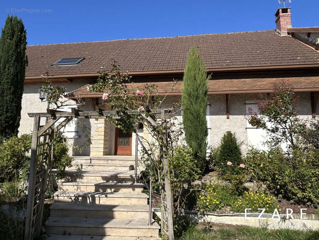 Maison à RUFFEY-LES-ECHIREY