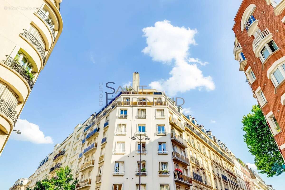 Appartement à PARIS-18E