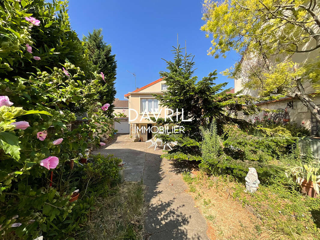 Chanteloup les vignes * rare / charmante maison individuelle * terrain de 500m² * - photo 4