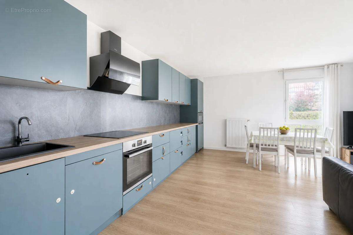 Appartement à SAINT-OUEN-L'AUMONE