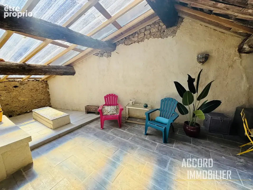 Maison de village en r+2 avec garage, terrasses et appartement independant - photo 9
