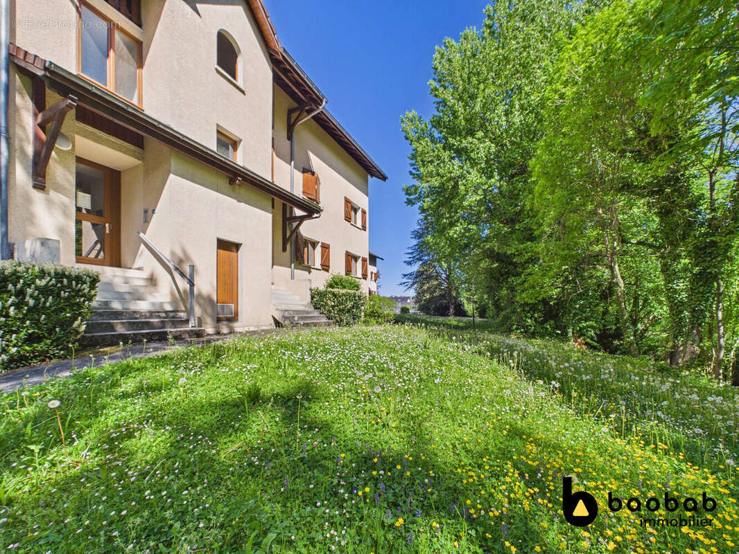 Appartement à VIVIERS-DU-LAC