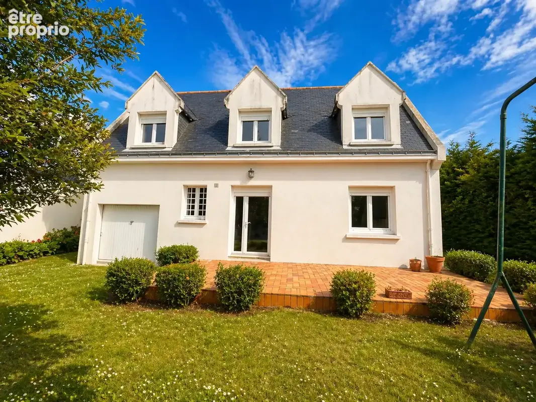Maison familiale 4 chambres   116 m2   Terrain 933 m2   autour des remparts de Guérande - photo 5