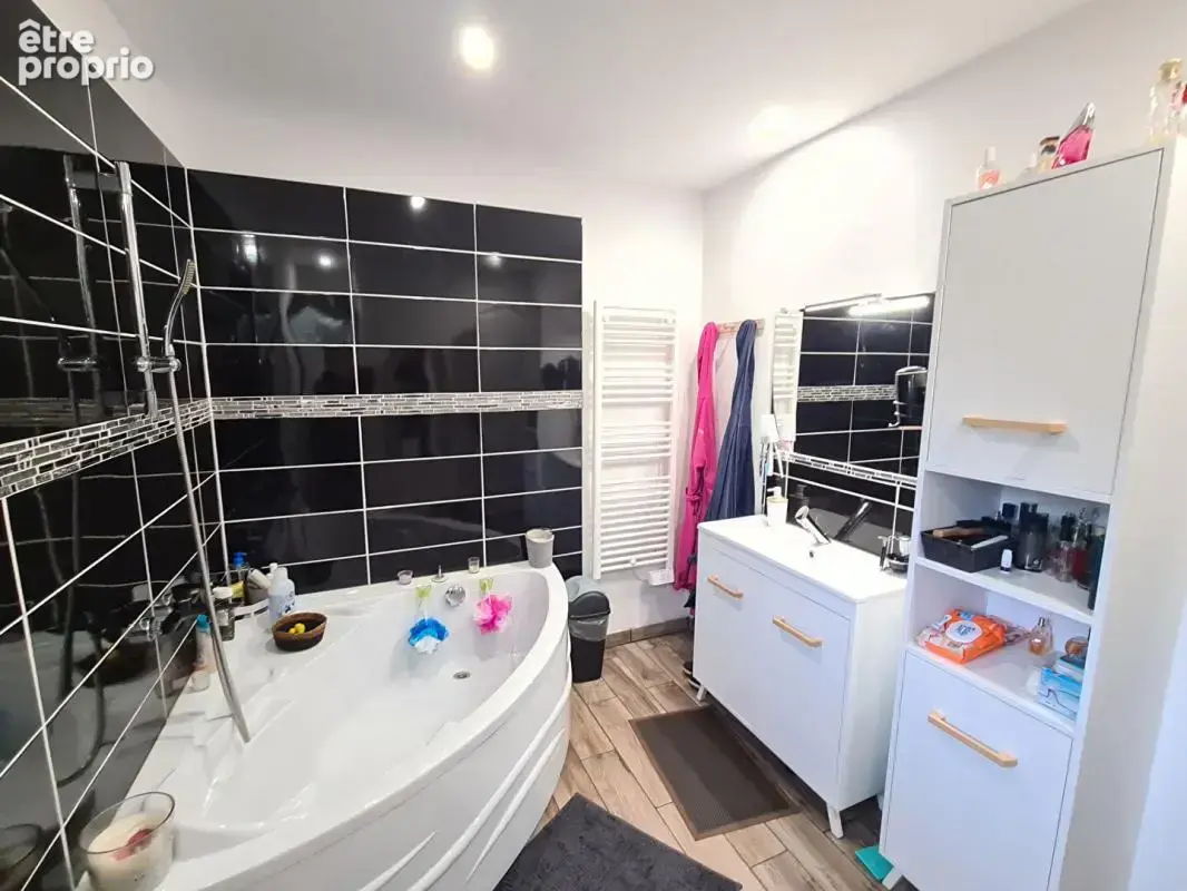 Venables entre Gaillon  et les Andelys  - Maison de 54 m2 récente de plain pied sans travaux  avec dépendance sur 1.225 m2 de te - photo 13