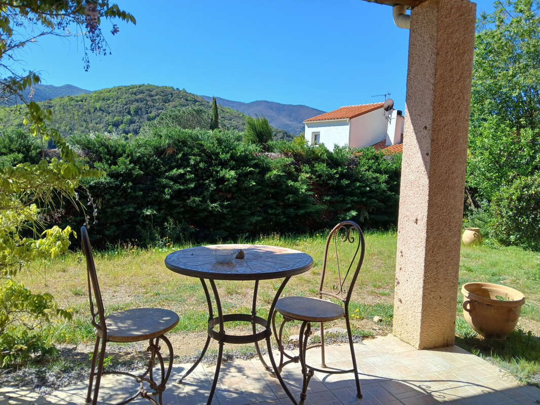 Maison à REYNES