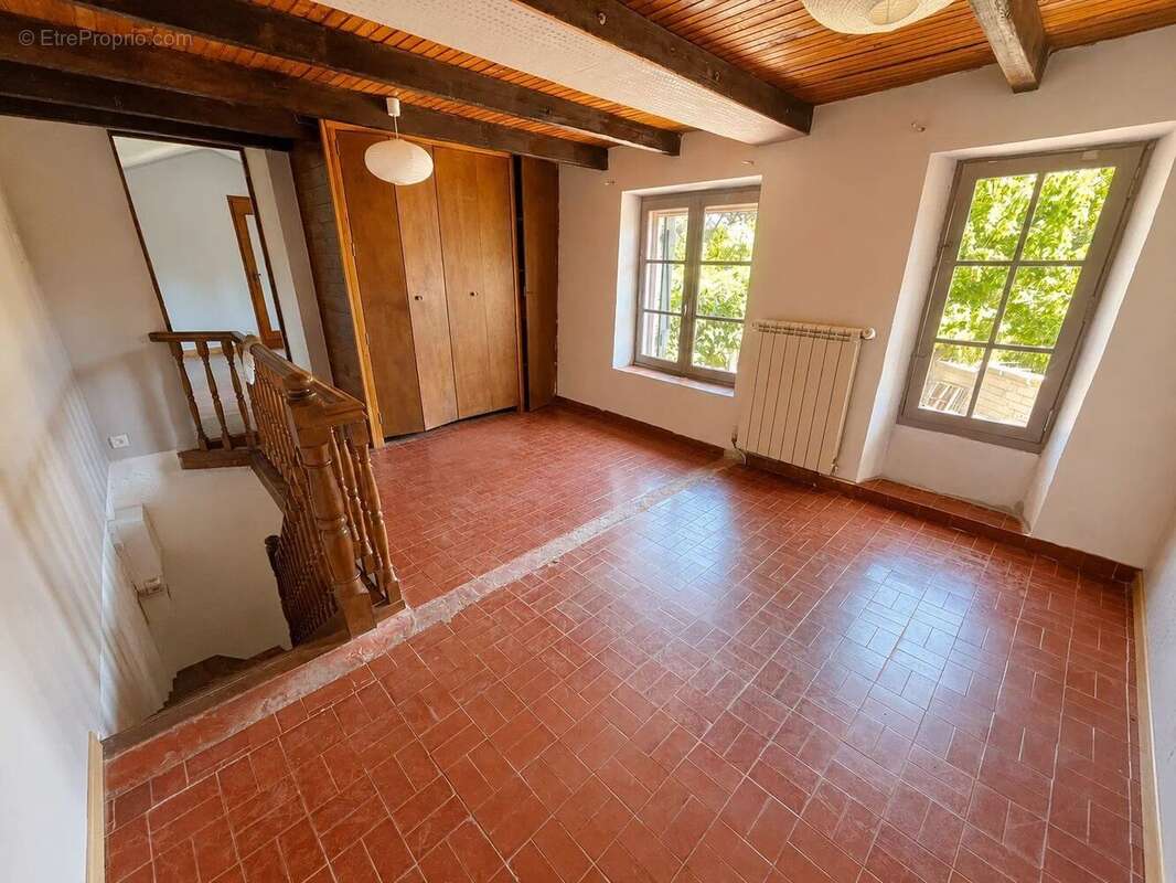 Maison à GONFARON