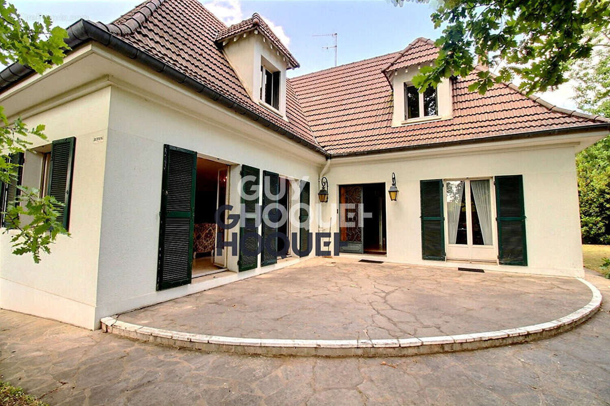 Maison à LIMEIL-BREVANNES