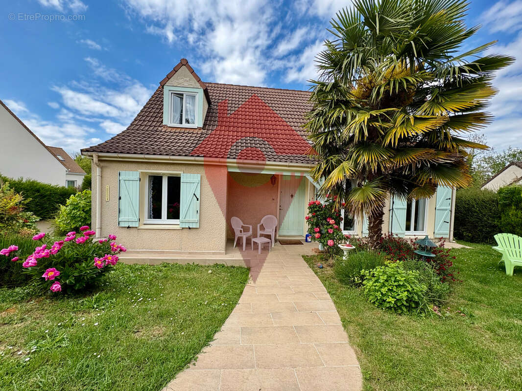 Maison à MAREIL-SUR-MAULDRE