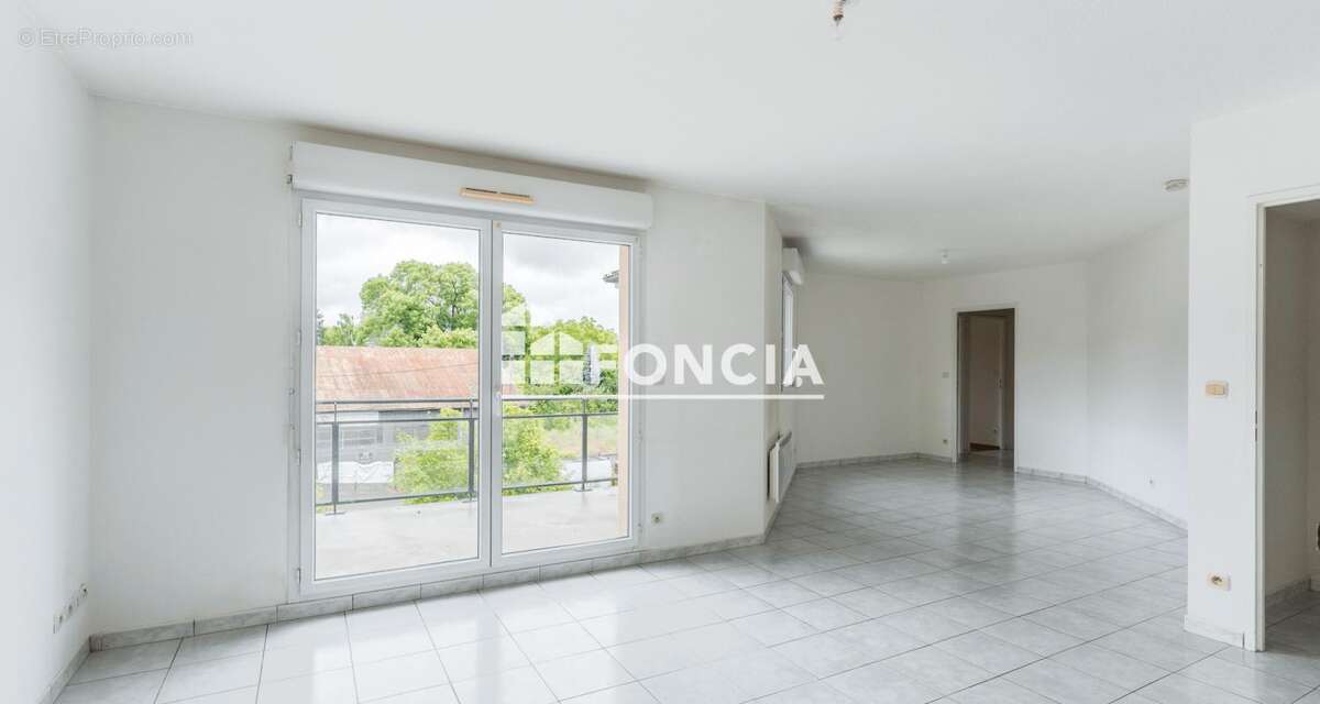 Appartement à ARS-SUR-MOSELLE