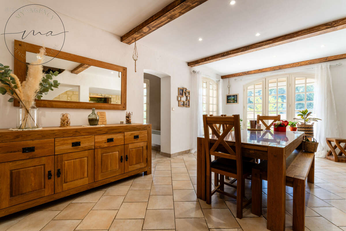 Lignan-sur-Orb   Maison de caractère 215 m2, 5 chambres, piscine, terrain 983 m2 - photo 18