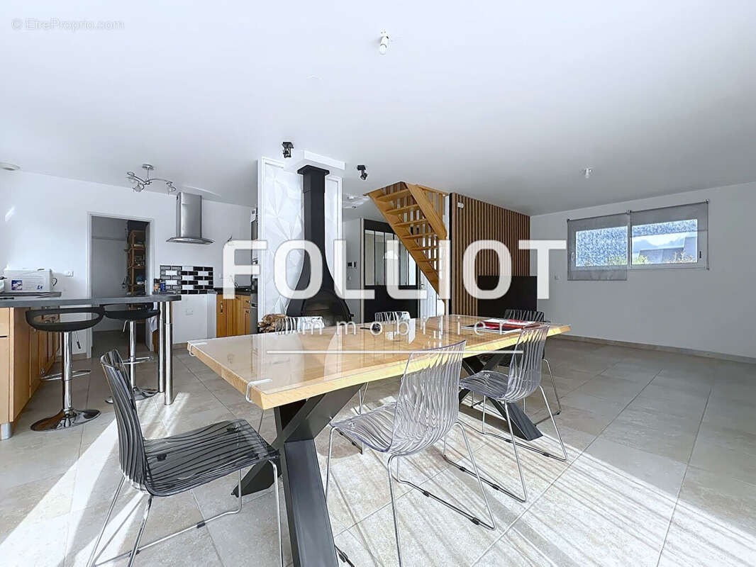 Maison à HEROUVILLETTE