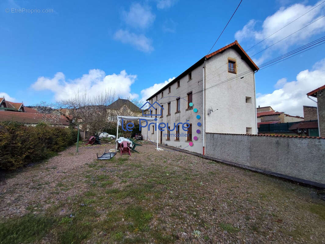 Appartement à CHAUFFAILLES