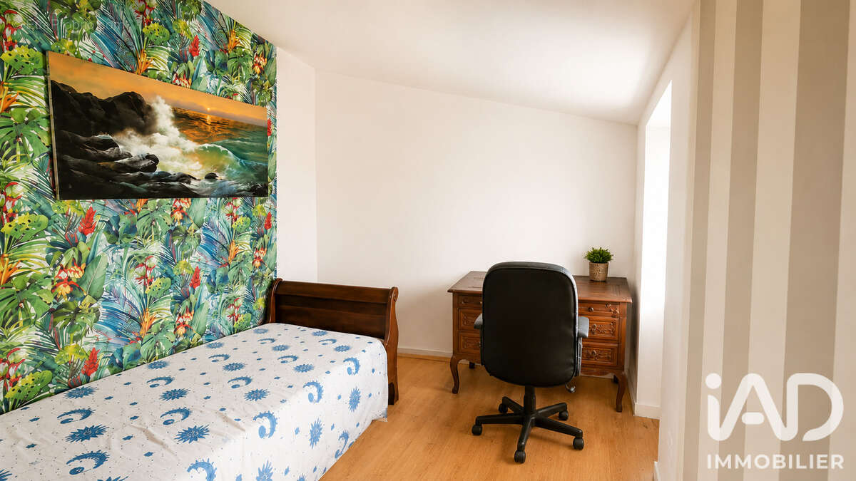 Parking 74 m² à Villepinte  - photo 4