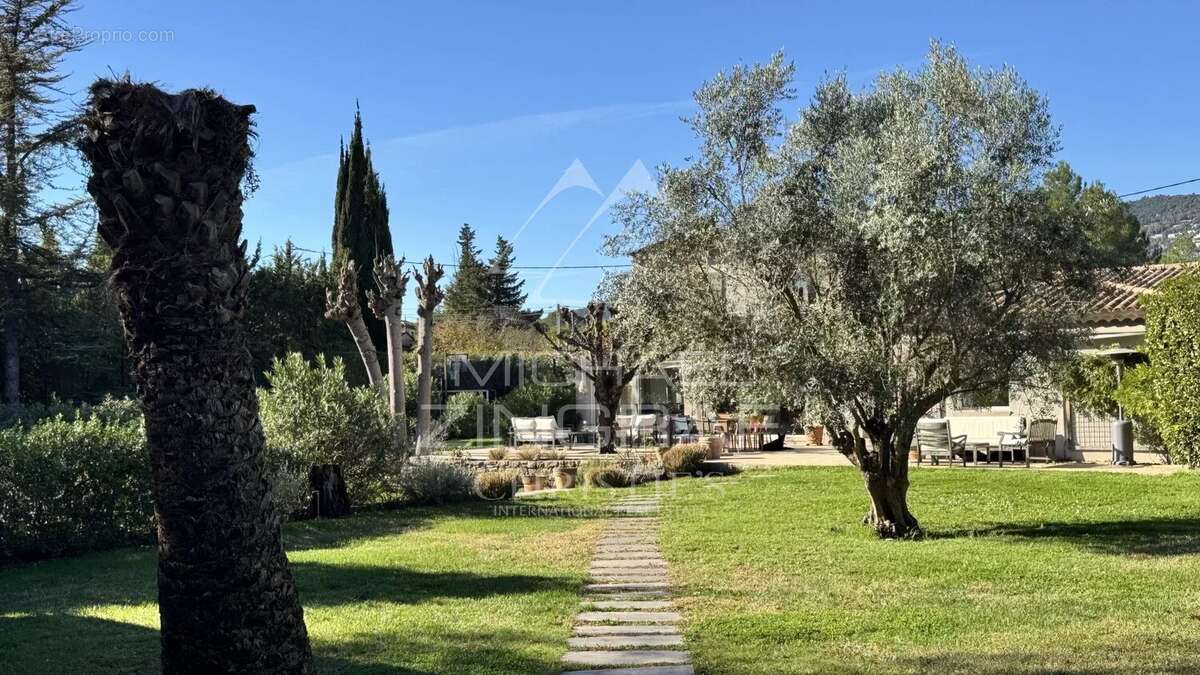 Maison à PEYMEINADE