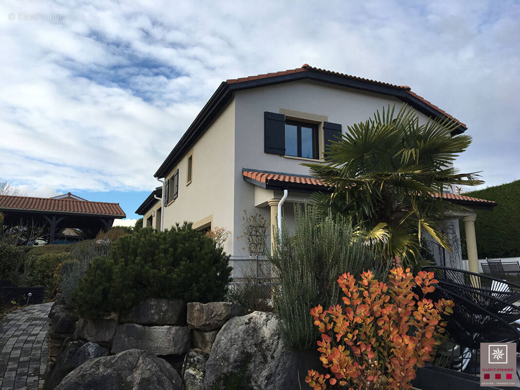 Maison à SAINT-MAURICE-DE-GOURDANS