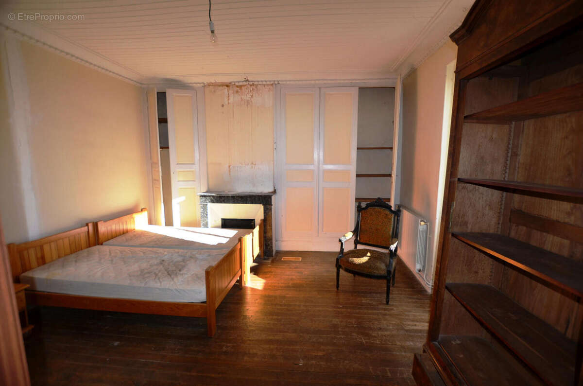 A vendre Valence-sur-Baïse, Gers: Maison en pierre et ancien corps de ferme, nombréuses dépendances, au calme avec vues exceptio - photo 12