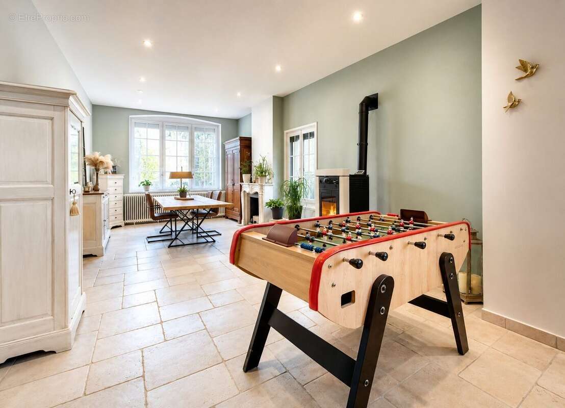 Maison 270 m² à Soissons  - photo 4